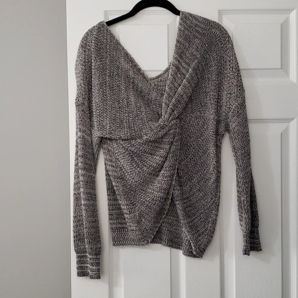 Sweater - Picture 2 of 5